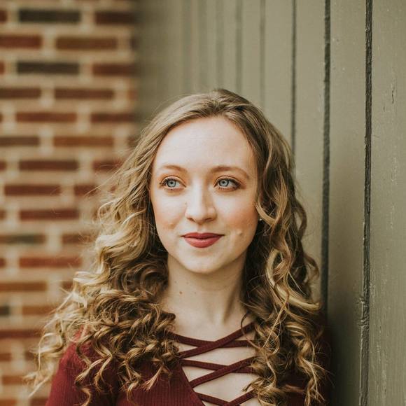 Meet your Posher, Amber - Picture 1 of 1